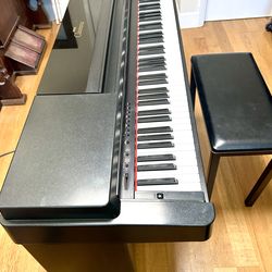 Yamaha Clavinova CLP-560 – 88-Key Weighted Action Digital Piano