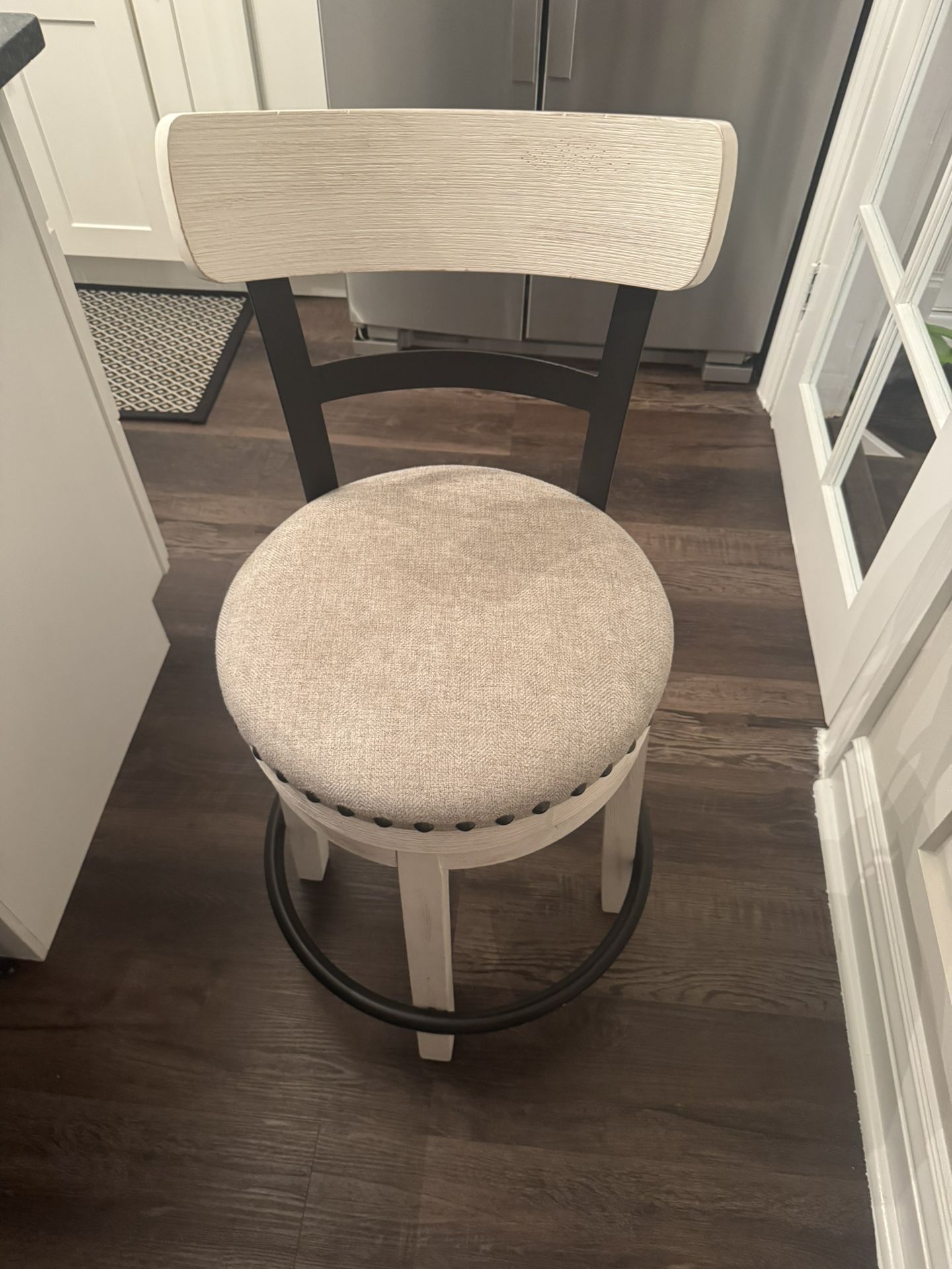 Bar Stool 