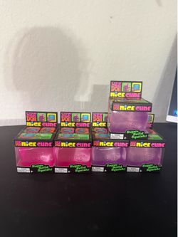 NEW NeeDoh Nice Cube!  – Pick Your Color