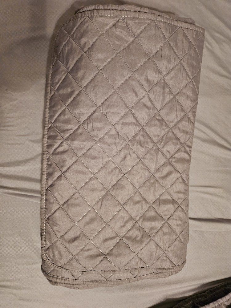 Twin Comforter With Pillow Sham