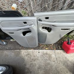 Chevy Tahoe 2002/2003 Back Door Panels Part