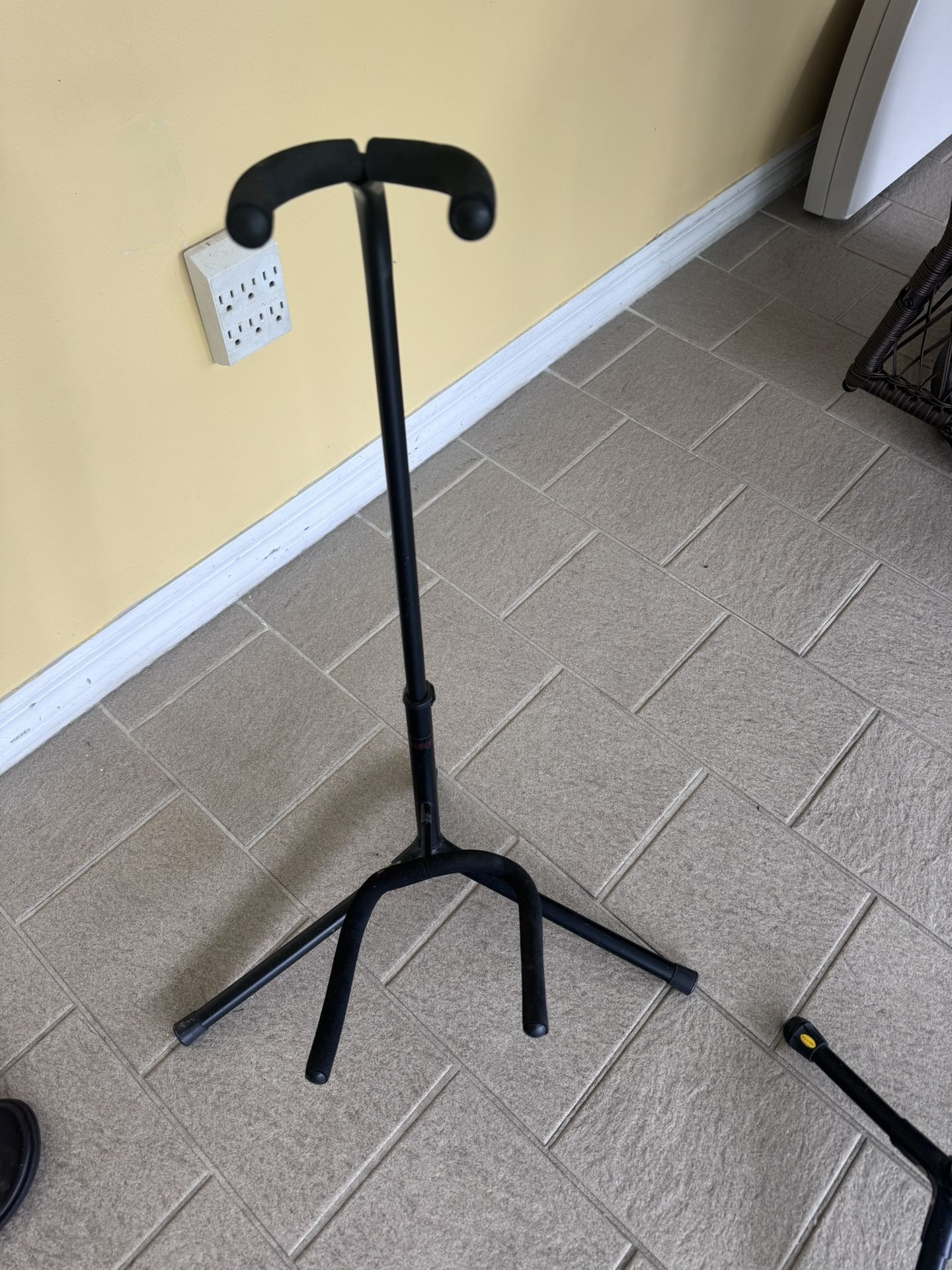 Music Gear Guitar Stand