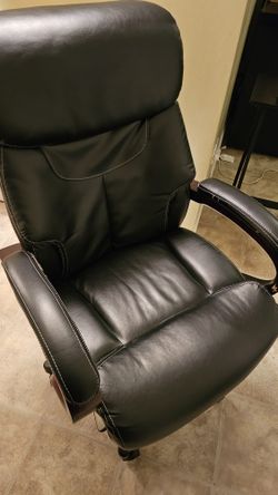 LaZBoy Bradley Bonded Leather Executive
Chair | Black