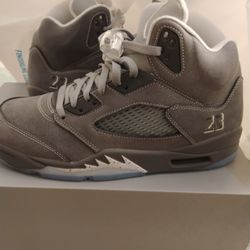 Jordan 5 Wolf Greys