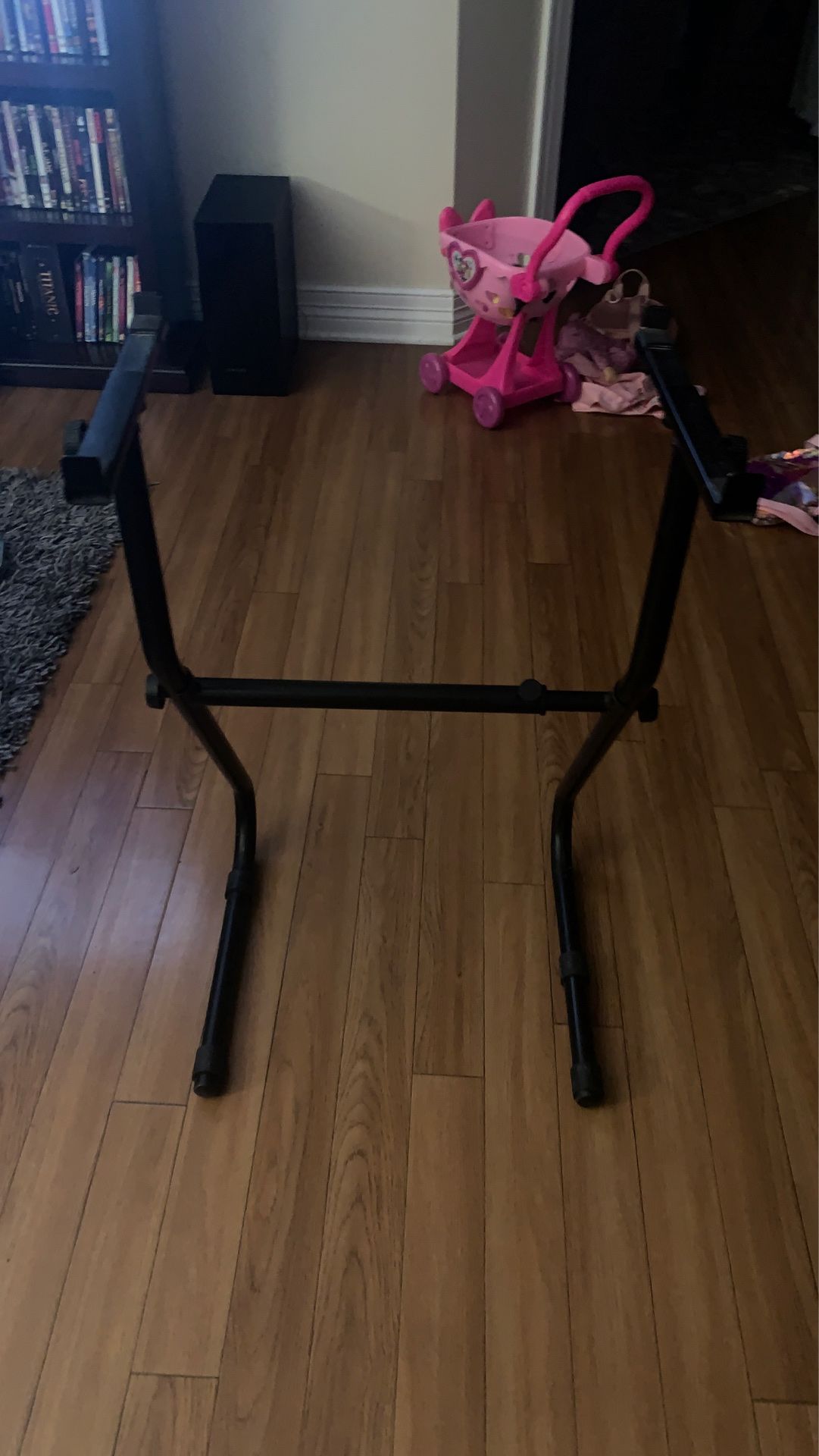 piano stand