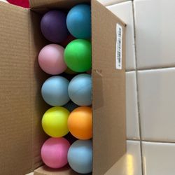 30 Ping pong balls