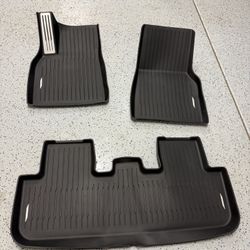 Tesla Model Y Juniper All Season Mat (AFTERMARKET)