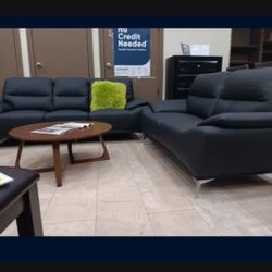 *Now Available!!!*---Contemporary Valencia Black Leather Sofa/Loveseat Sets---Delivery And Financing Available🫡
