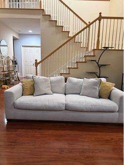 jerome’s furniture Couch