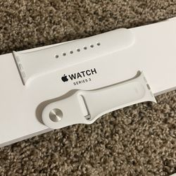 APPLE WATCH 3 SERIES 44mm / Nike Band. OR BEST OFFER 