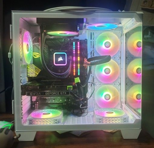 White Fishtank PC