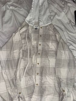 American eagle women’s plaid button up