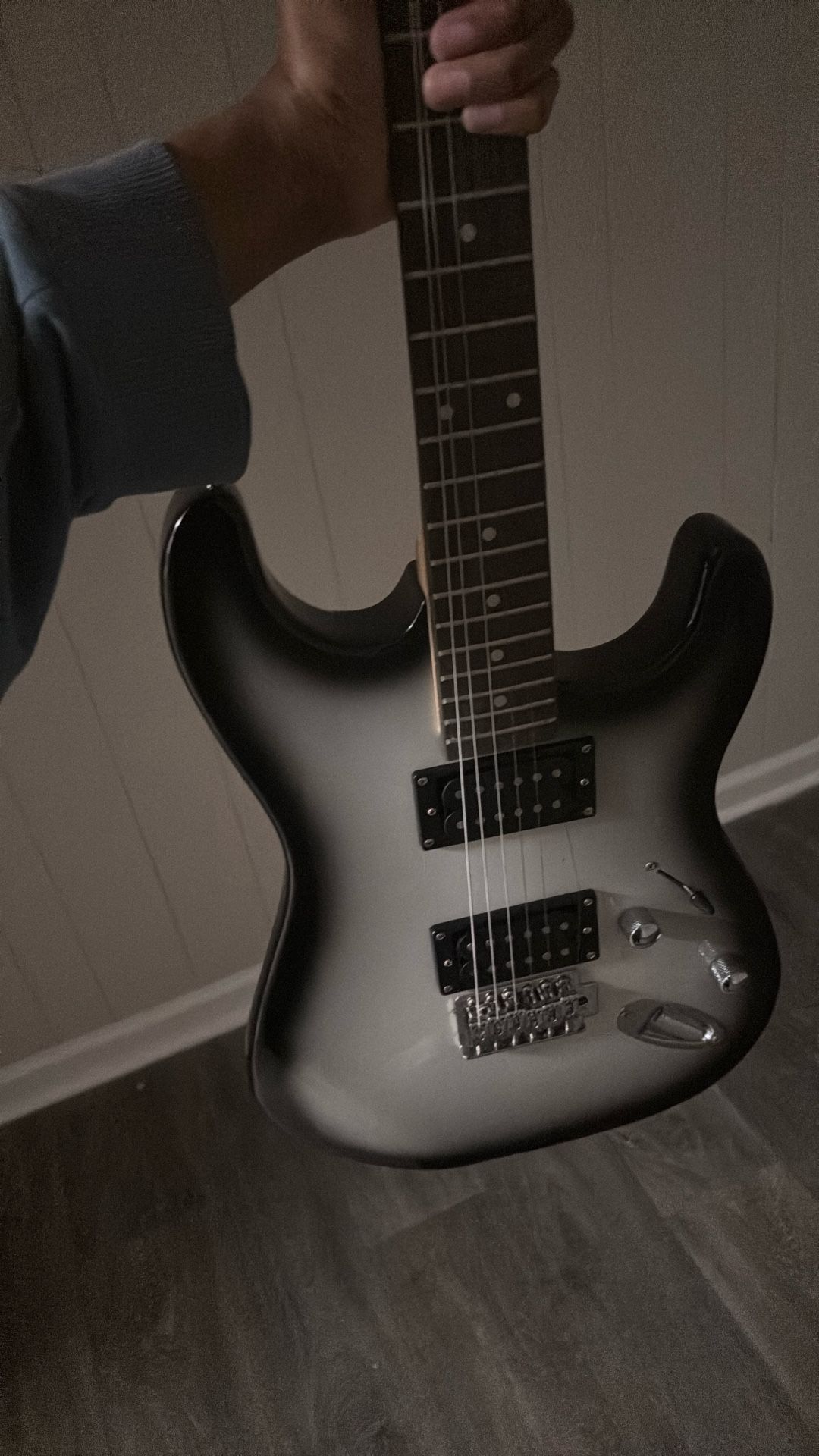 Groovin Guitar