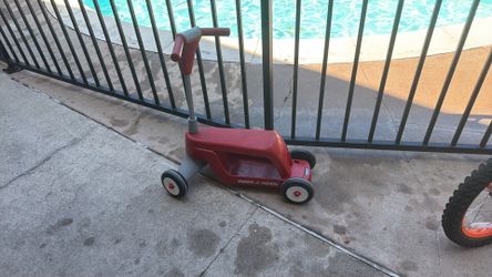 Radio Flyer scooter