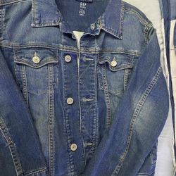 Gap Jean Jacket Size 12/14 Used 