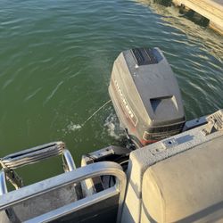 1990 Pontoon Boat 