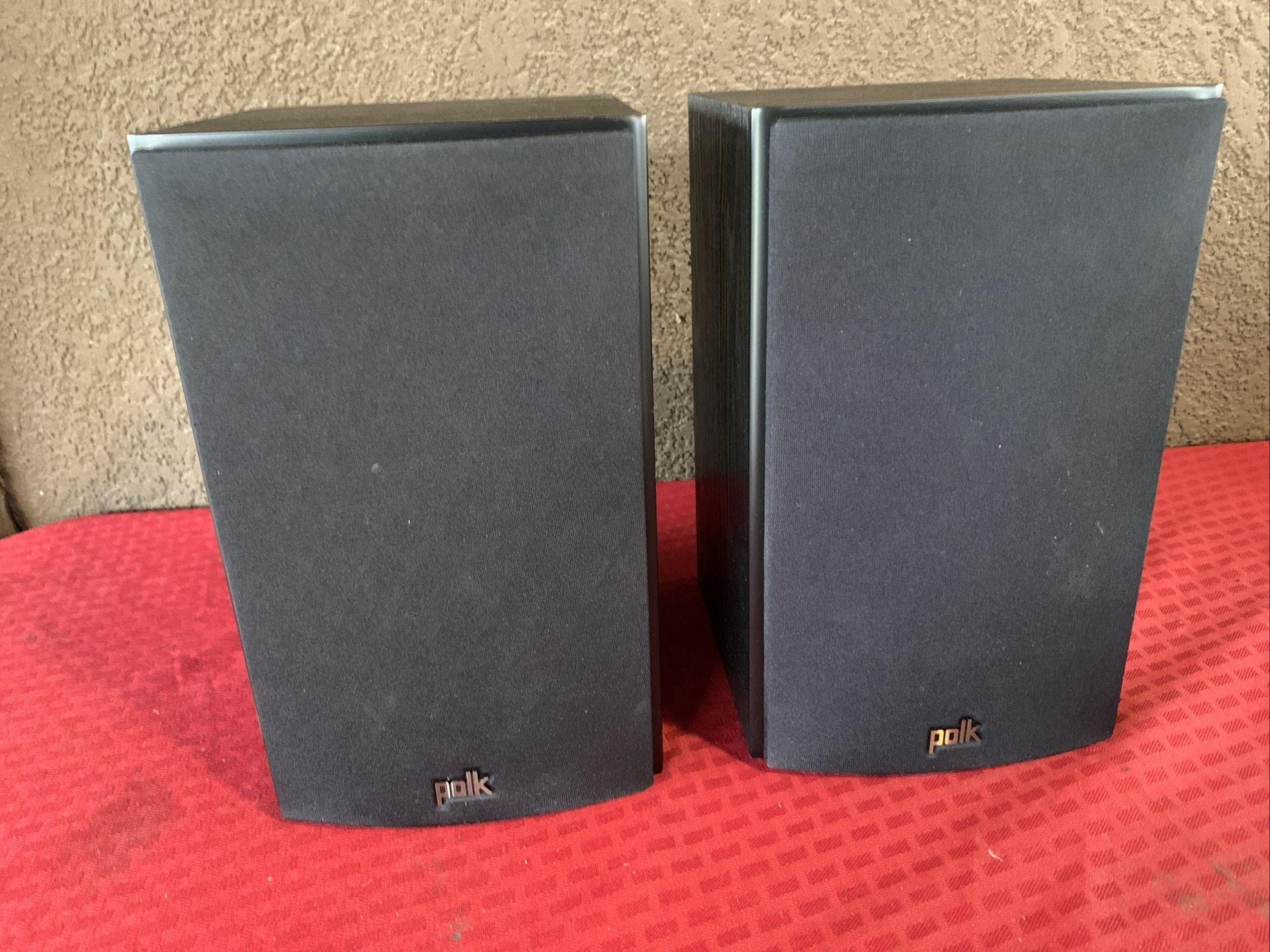 Polk Audio T15 100 Watt Home Bookshelf Speaker Pair, Black Oak Finish