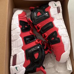 Nike air more uptempo youth 6Y