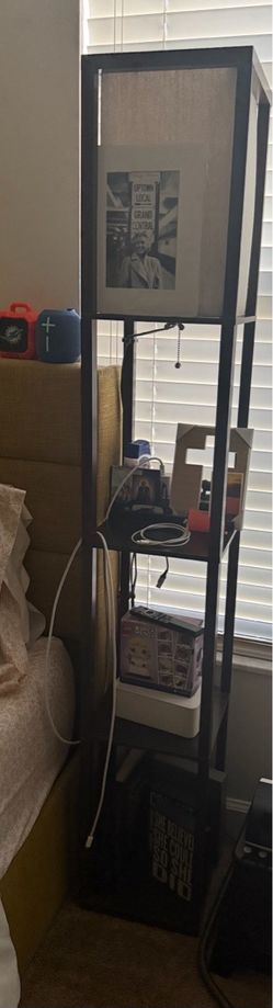 Set of 2 Wooden Brown Tower Lamps