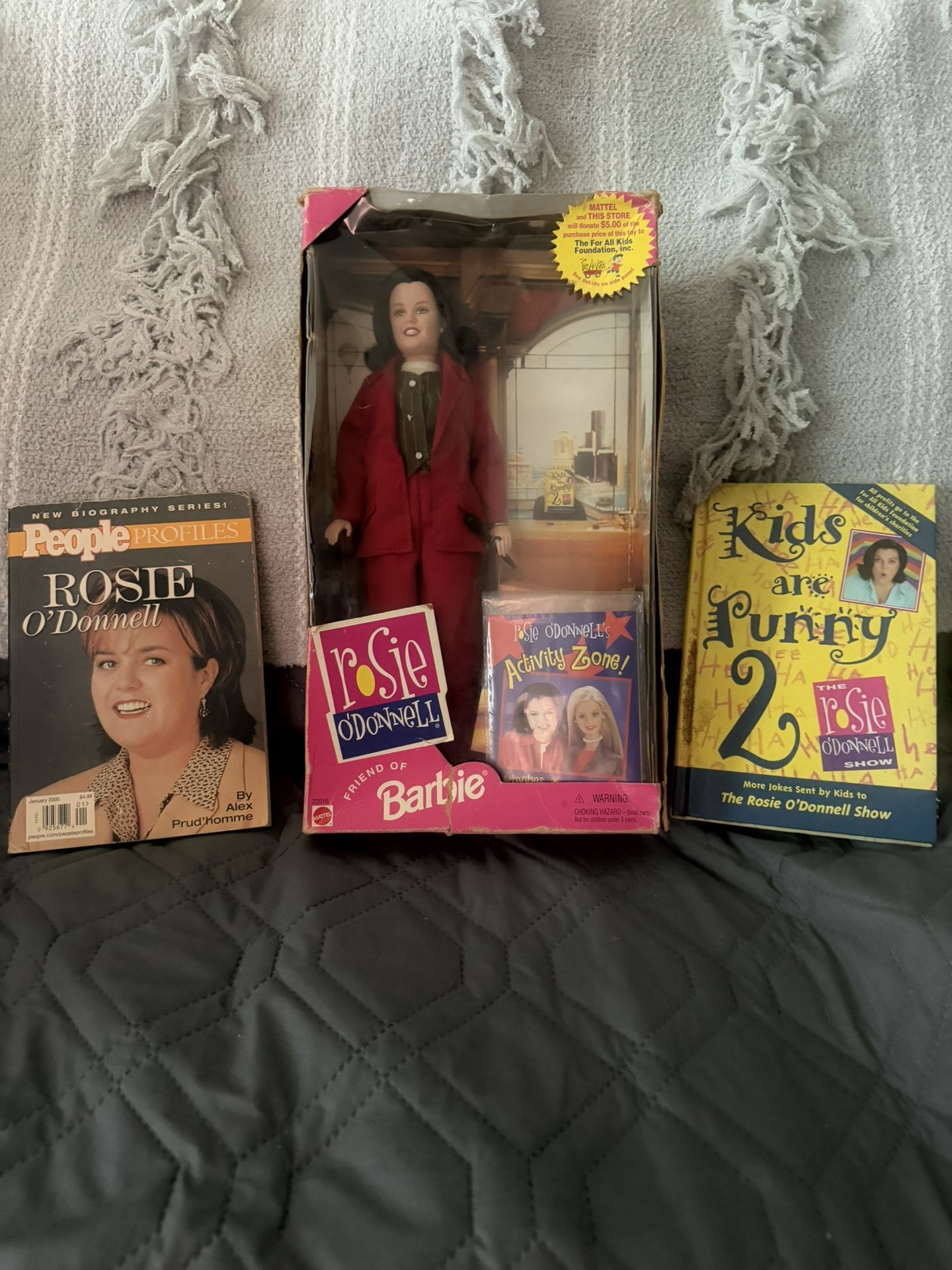 NEW 1999 VINTAGE, by MATTEL #22016, ROSIE O'DONNEL FRIEND OF BARBIE