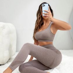 Gym Fits (Workout)