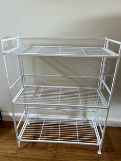 White folding shelves