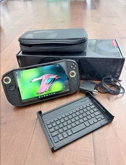 Lenovo Legion Go 2 - Z2E - 2TB- Handheld Gaming PC