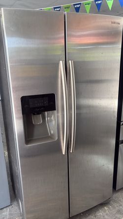 Samsung side by side refrigerator sold as is