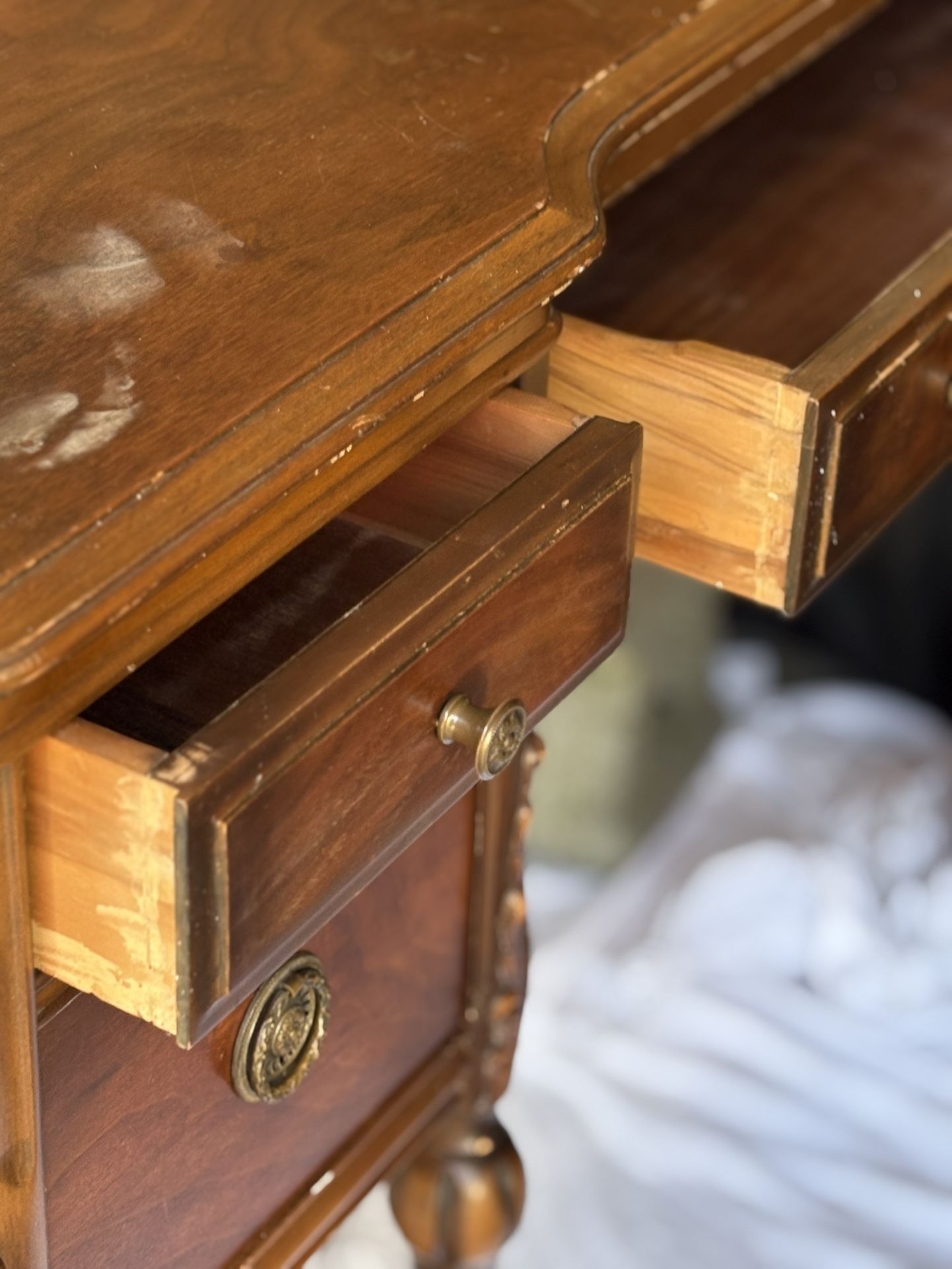 Antique Vanity (no Mirror)