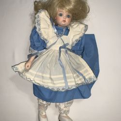 Vintage 1989 Victoria Ashlea Originals Porcelain Limited Edition  Doll 