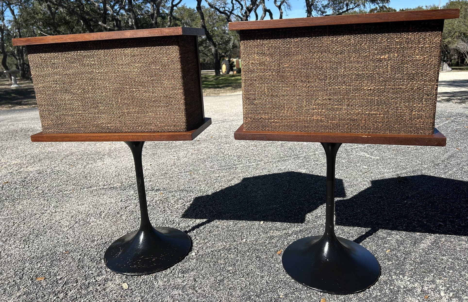 Vintage 901 Bose Speakers With Bose 901 Equalizer Wood Grain.