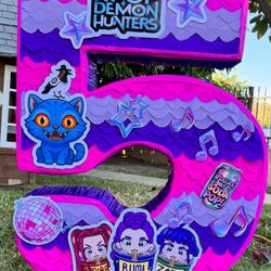 KPOP Demon Hunters HUNTRIX Number Five Pinata Numero Cinco