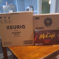Keurig K-Duo With K-PODS 