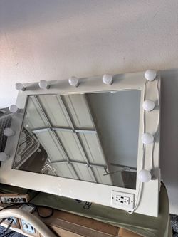 vanity mirror