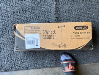 New Pink Tonglux 3-Wheel Kids Scooter – Ages 3–8