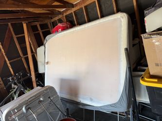 Full size mattress