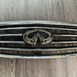 OEM Infiniti FX37 Grill with Front Camera Bracket 