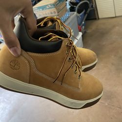 Timberlands Sz 9-10 M