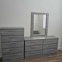 Dresser Whit Mirror And Chest - Cómoda Con Espejo Y Gavetero 