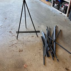 Free wooden easels