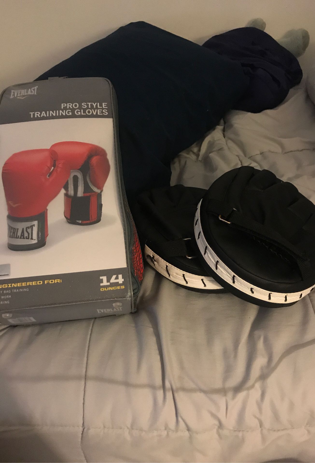 Pad holder service for workout/exercise