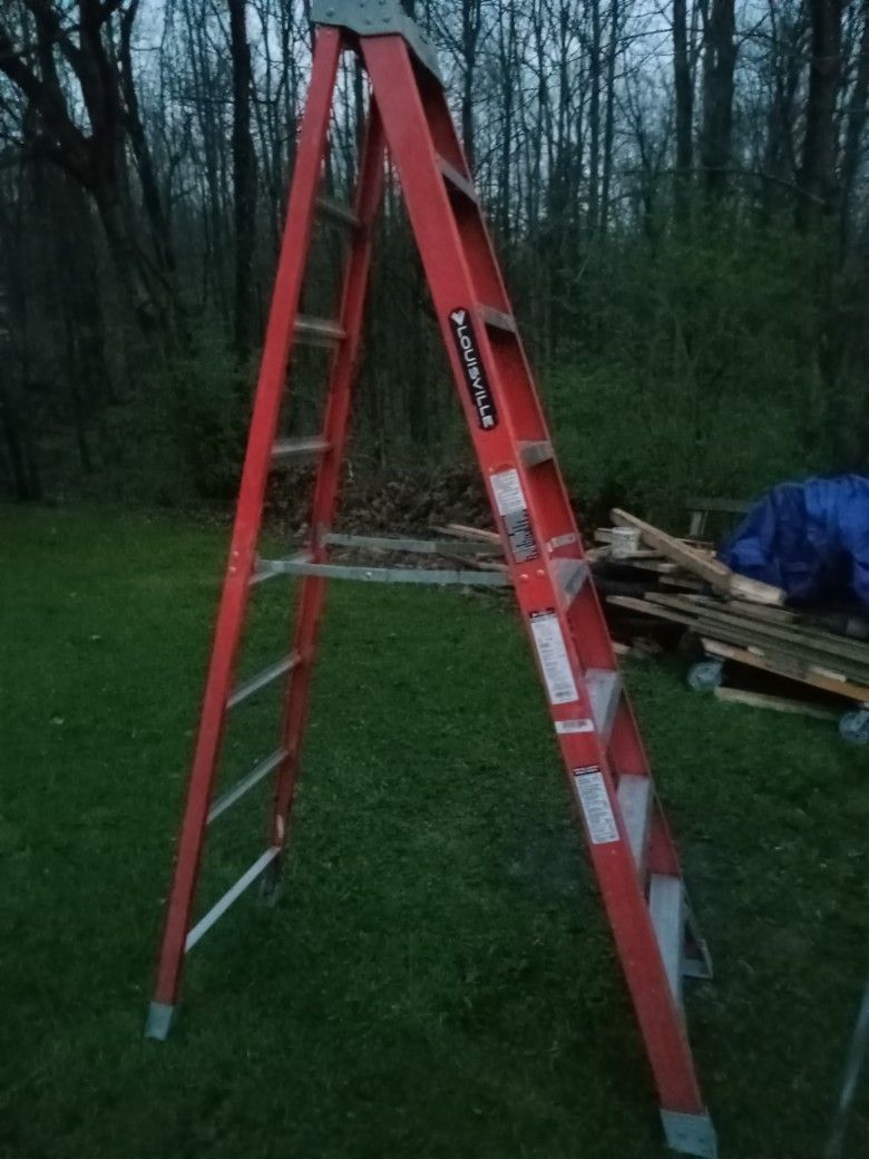 Louisville 8' Step Ladder