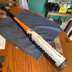 DEMARINI VEXXUM SC4 BASEBALL BAT 32” and 22 ounces -10 VXR12 2-5/8" DIA USSSA 1.15 BPF Composite. Only cosmetic issues. Bat is solid Plainfield, Illin