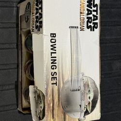Star Wars Mandalorian Bowling Set Featuring Baby Yoda