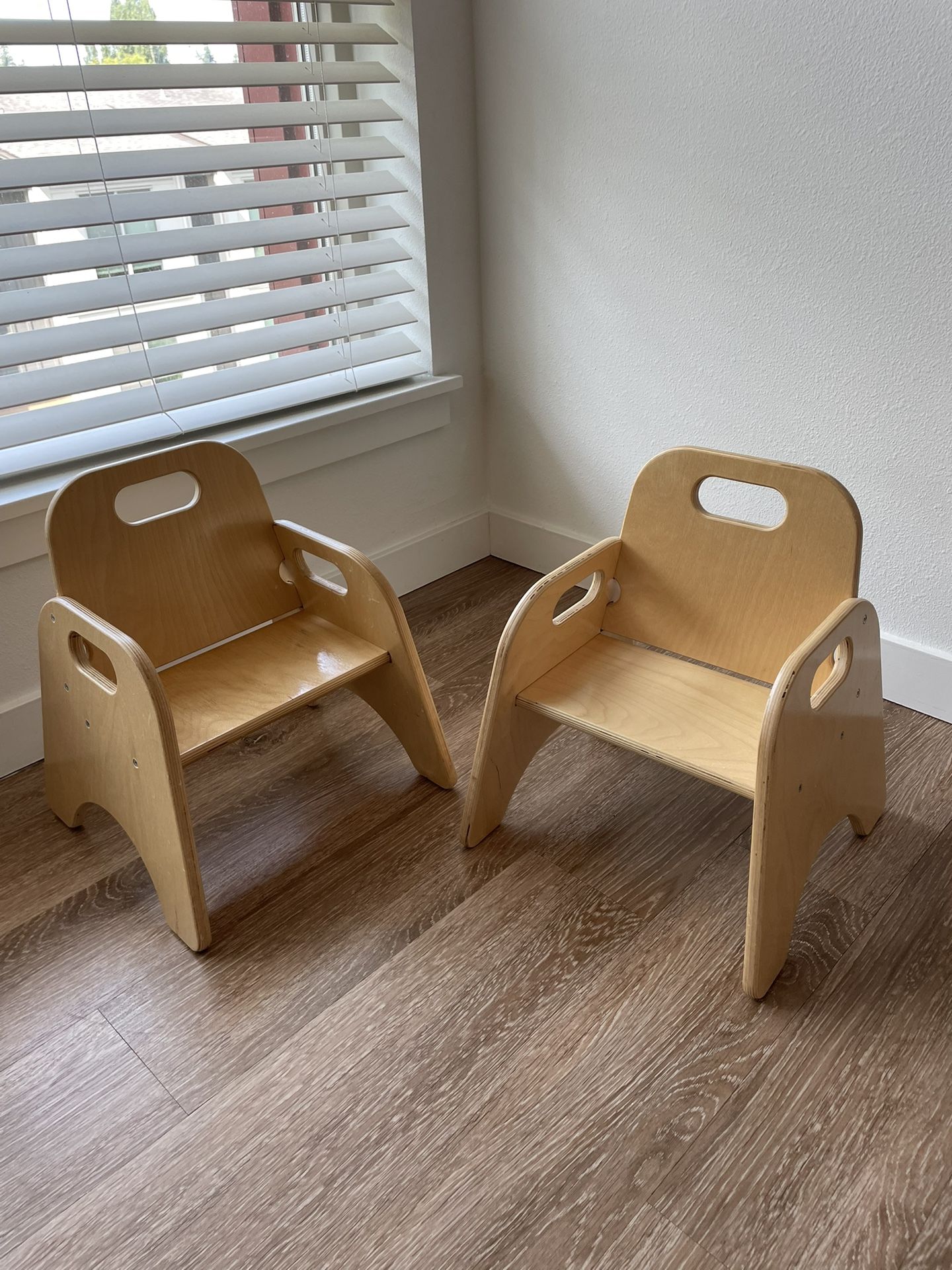 Steffy/Children’s Factory 7″H Toddler Chair