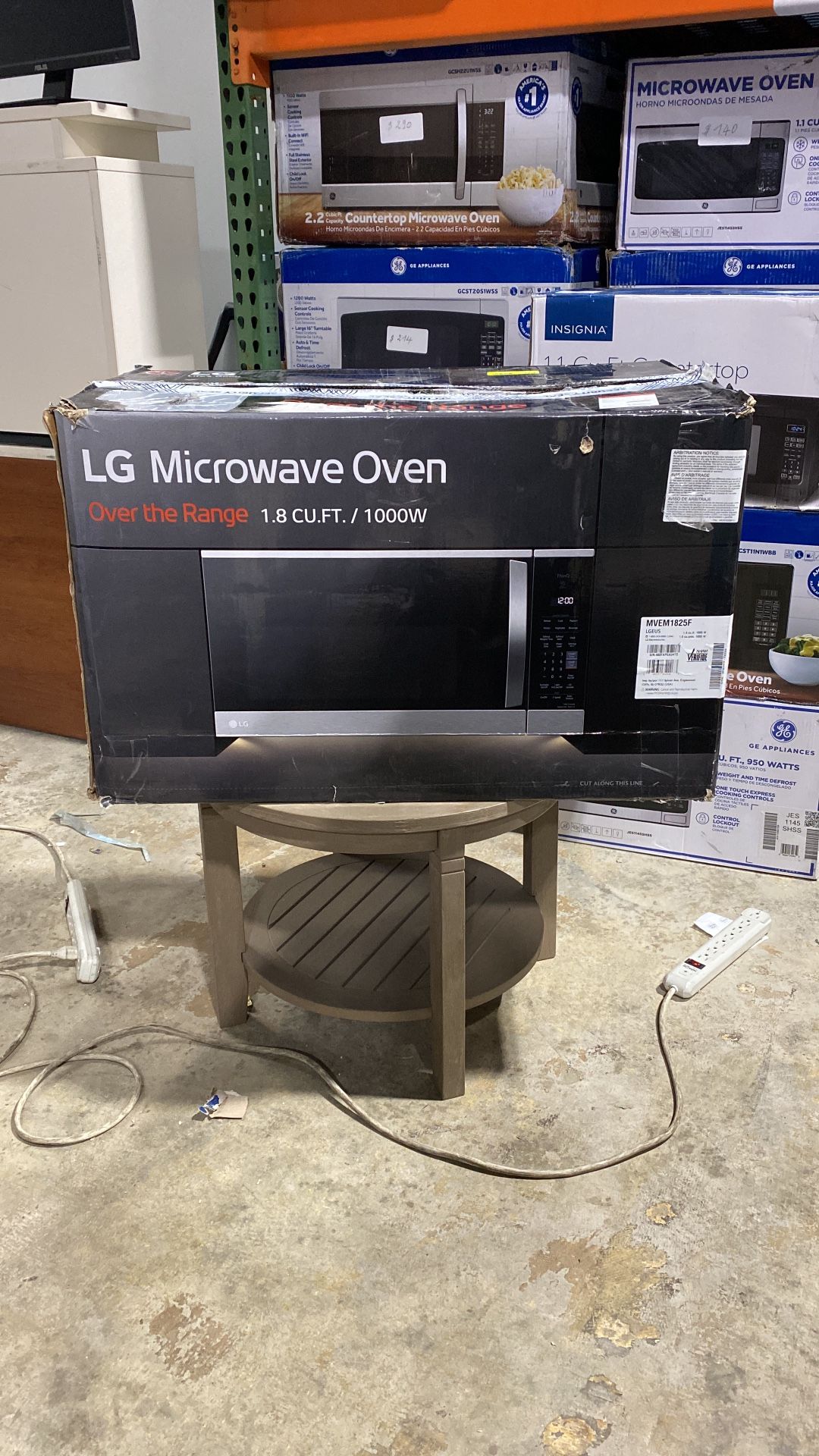lg 1.8 cu.ft /1000w microwave oven 1 PC $439