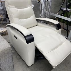 NEW!! Leather Power Recliner with Power Headrest $349 retails for $579 at costco, silla reclinable, living room furniture 