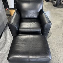 Single Chair & Ottoman