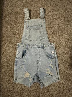 Overall shorts