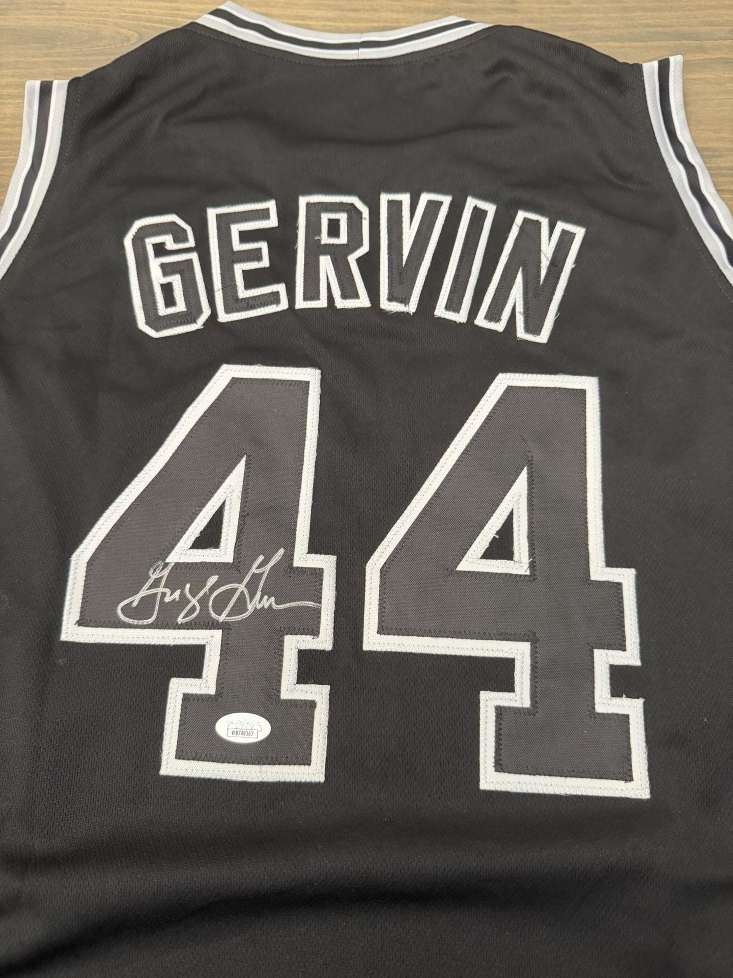 🏀 George “The Iceman” Gervin Signed San Antonio Spurs Jersey – JSA Witnessed 🏀